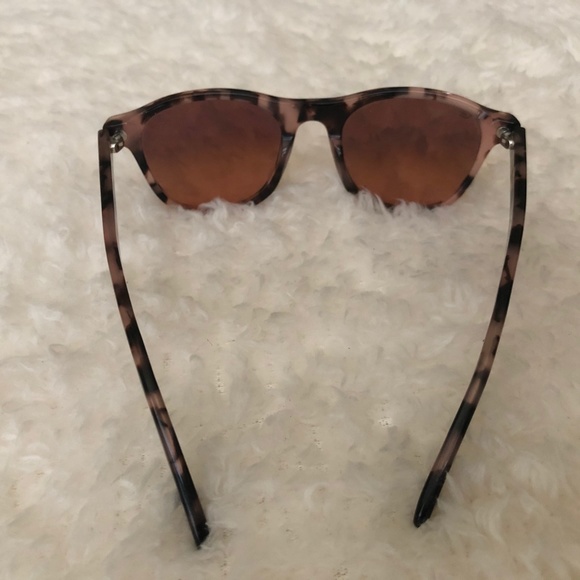 Serengeti Andrea 8466 Women's Polarized Sunglass… - Picture 7 of 16